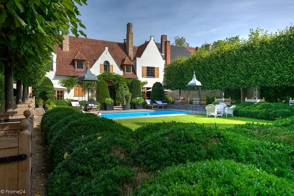 Exclusive Suites The Secret Garden Bruges Bed & Breakfast