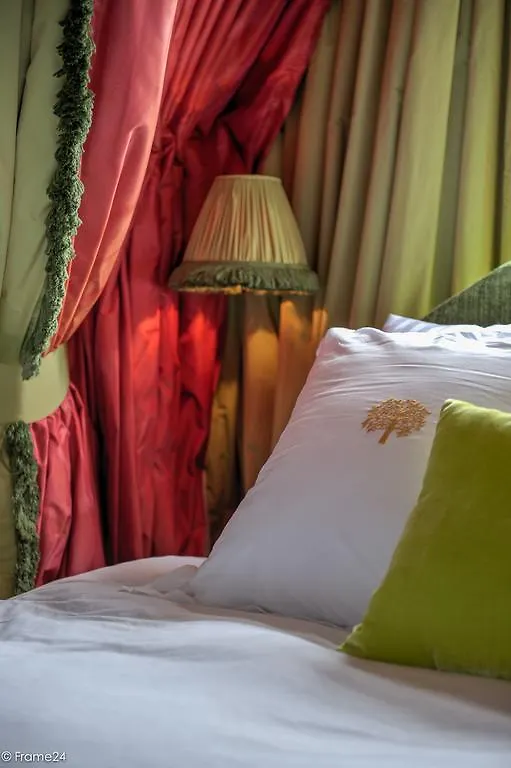 Exclusive Suites The Secret Garden Bruges 3*,