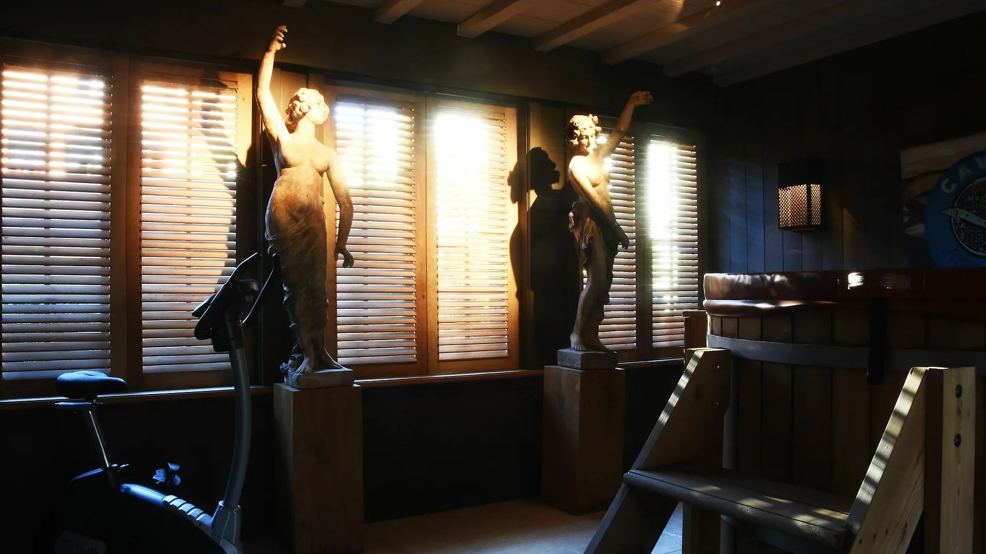 Exclusive Suites The Secret Garden Bruges 3*,  Belgique